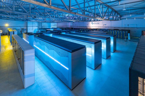 New Cooperation: John von Neumann Institute for Computing (NIC) Enters into Partnership with Goethe University Frankfurt
